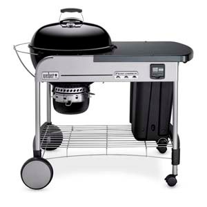 Gama de barbacoas de carbón Weber Performer con mesa integrada